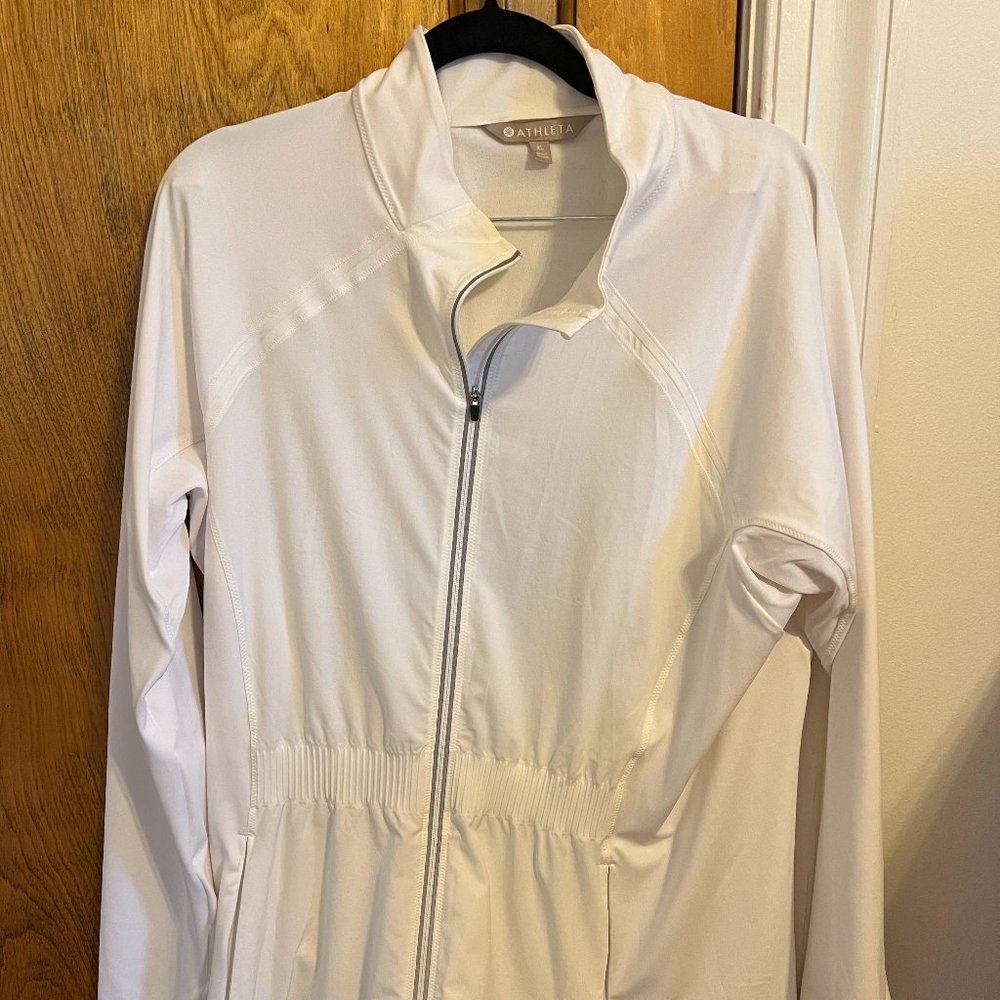 Lightweight Athleta Zip Up Jacket with Thumbholes